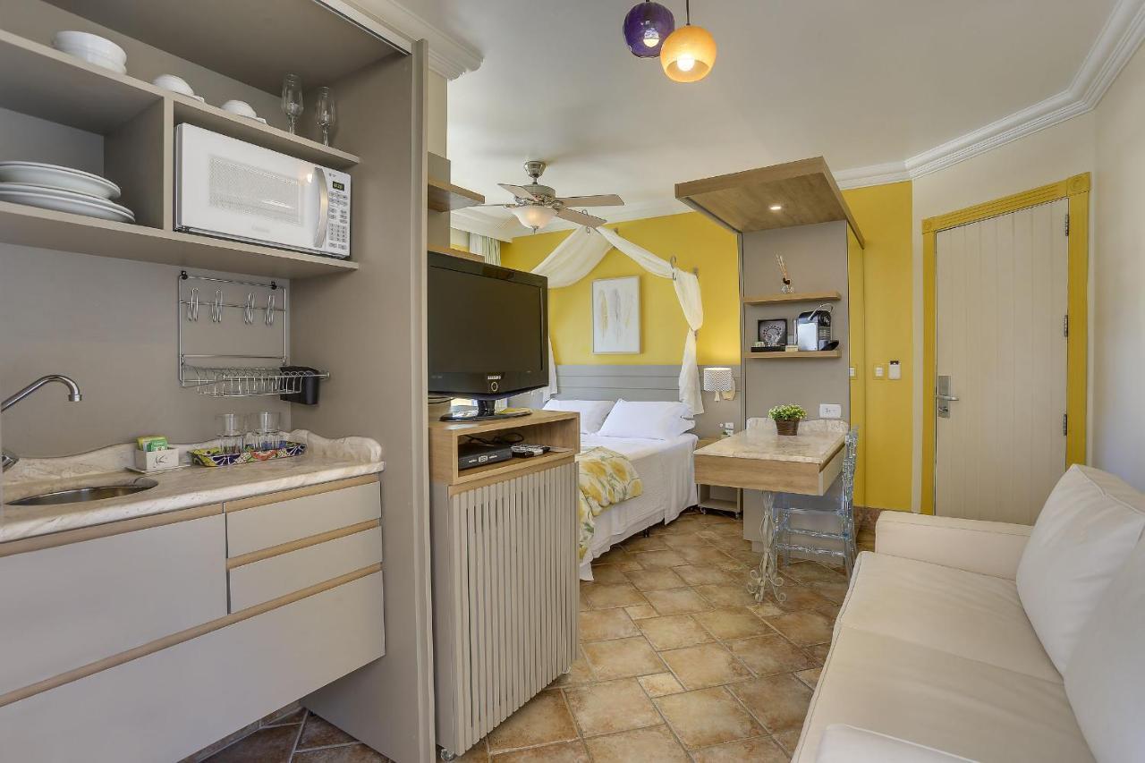 Suite Yellow Tower