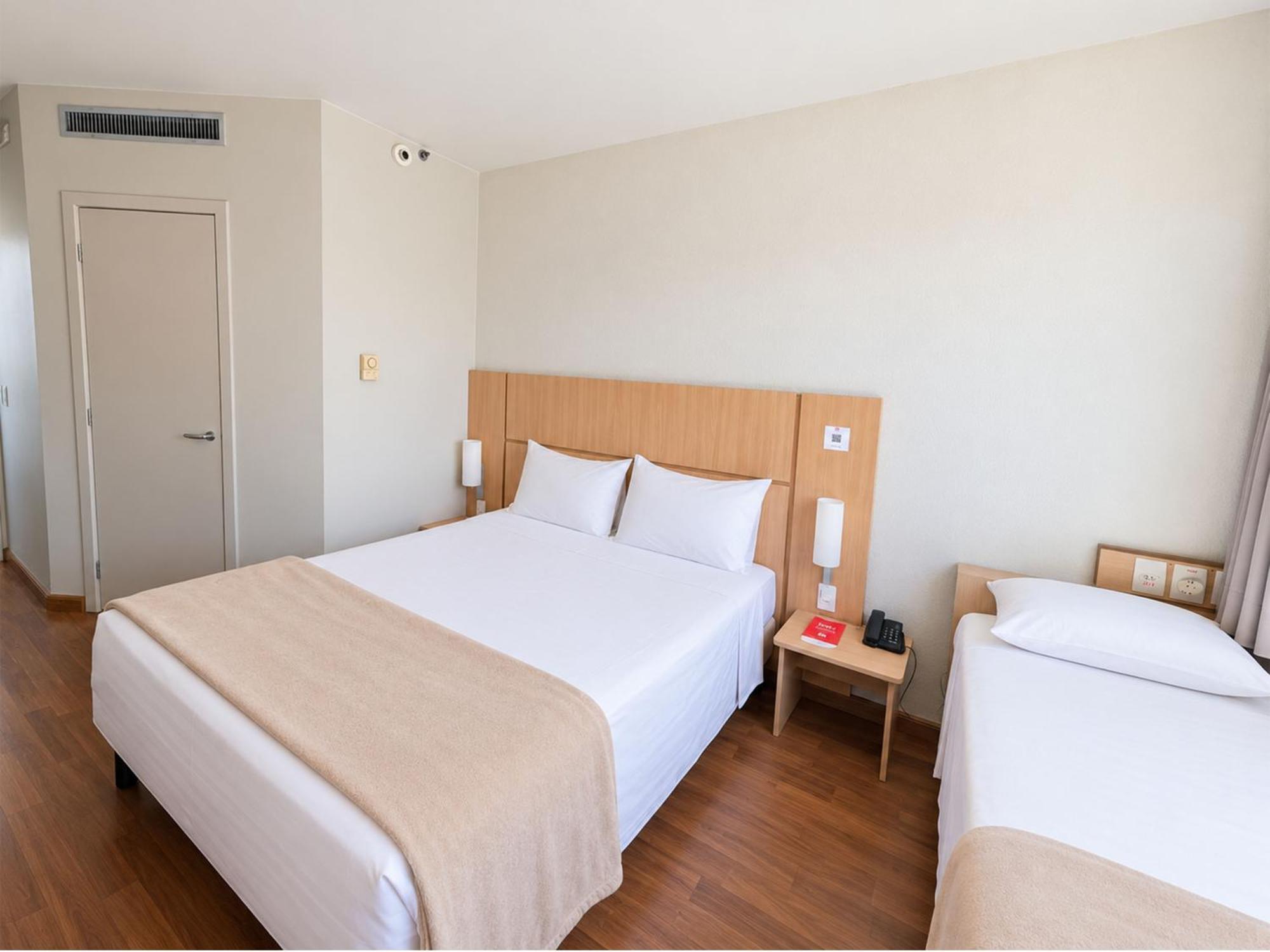 Standard Room 2 Single Beds